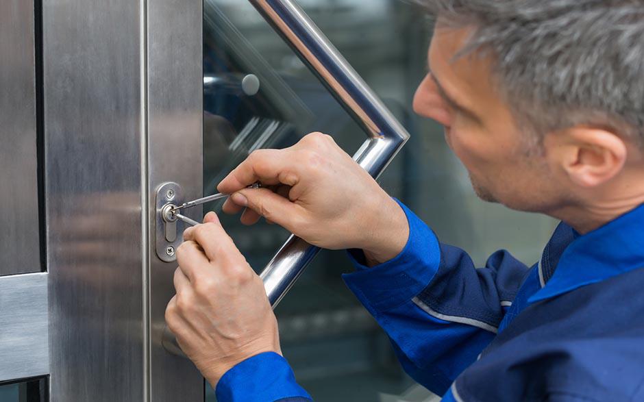 travaux de serrurier ouverture de porte Créteil